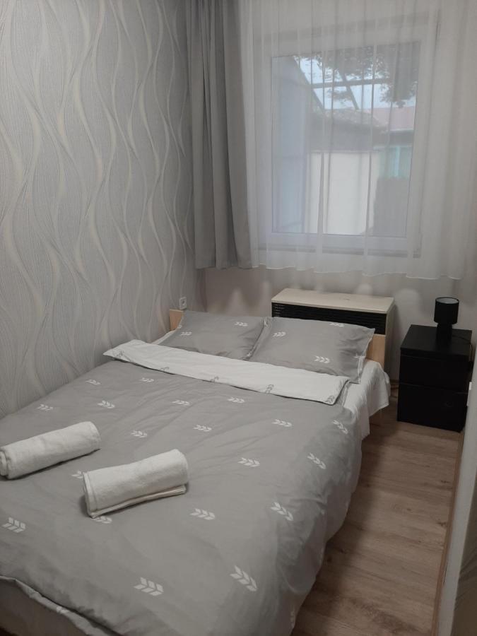 Nikolett Apartman Hajduszoboszlo Exterior photo