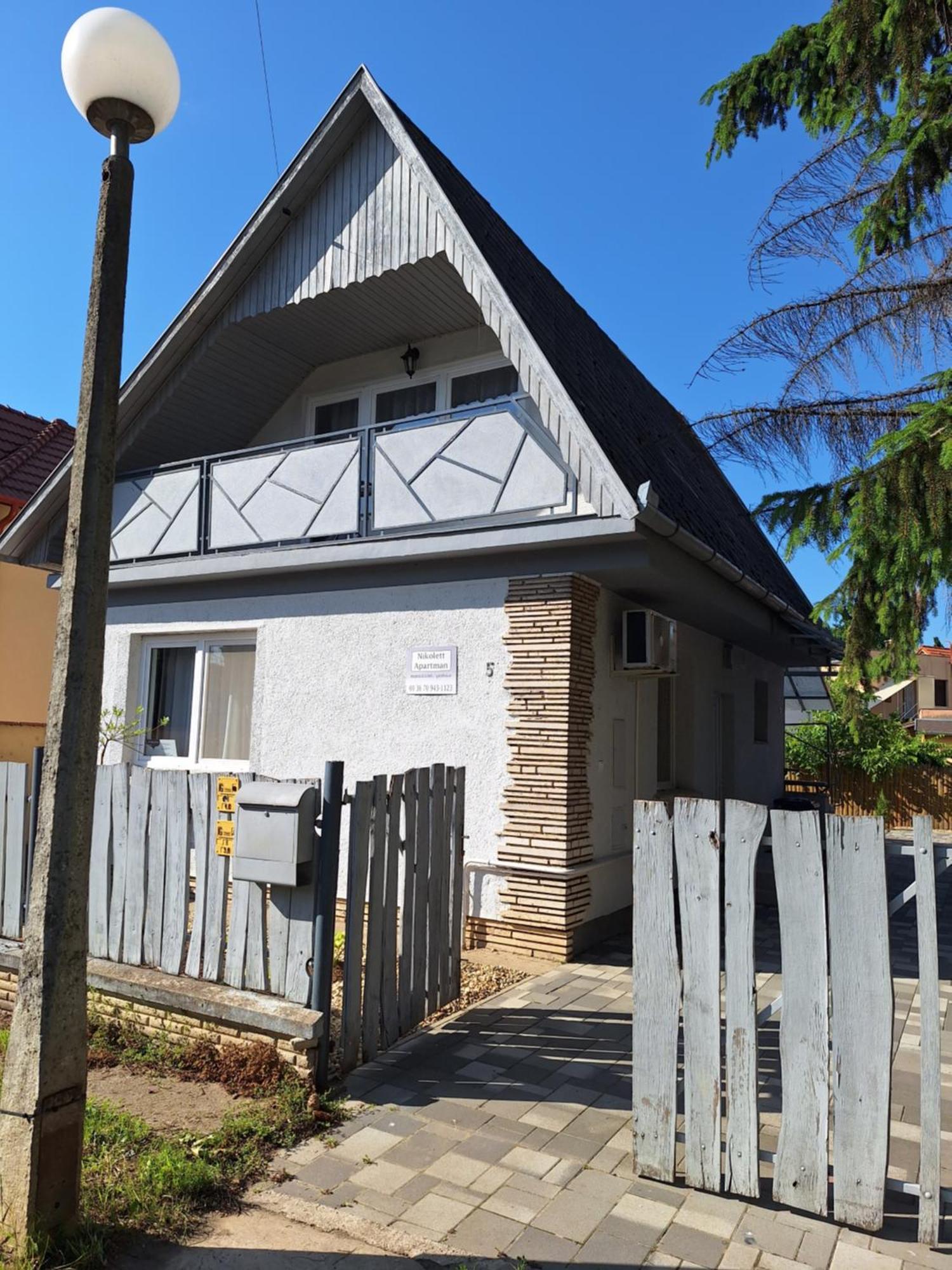 Nikolett Apartman Hajduszoboszlo Exterior photo